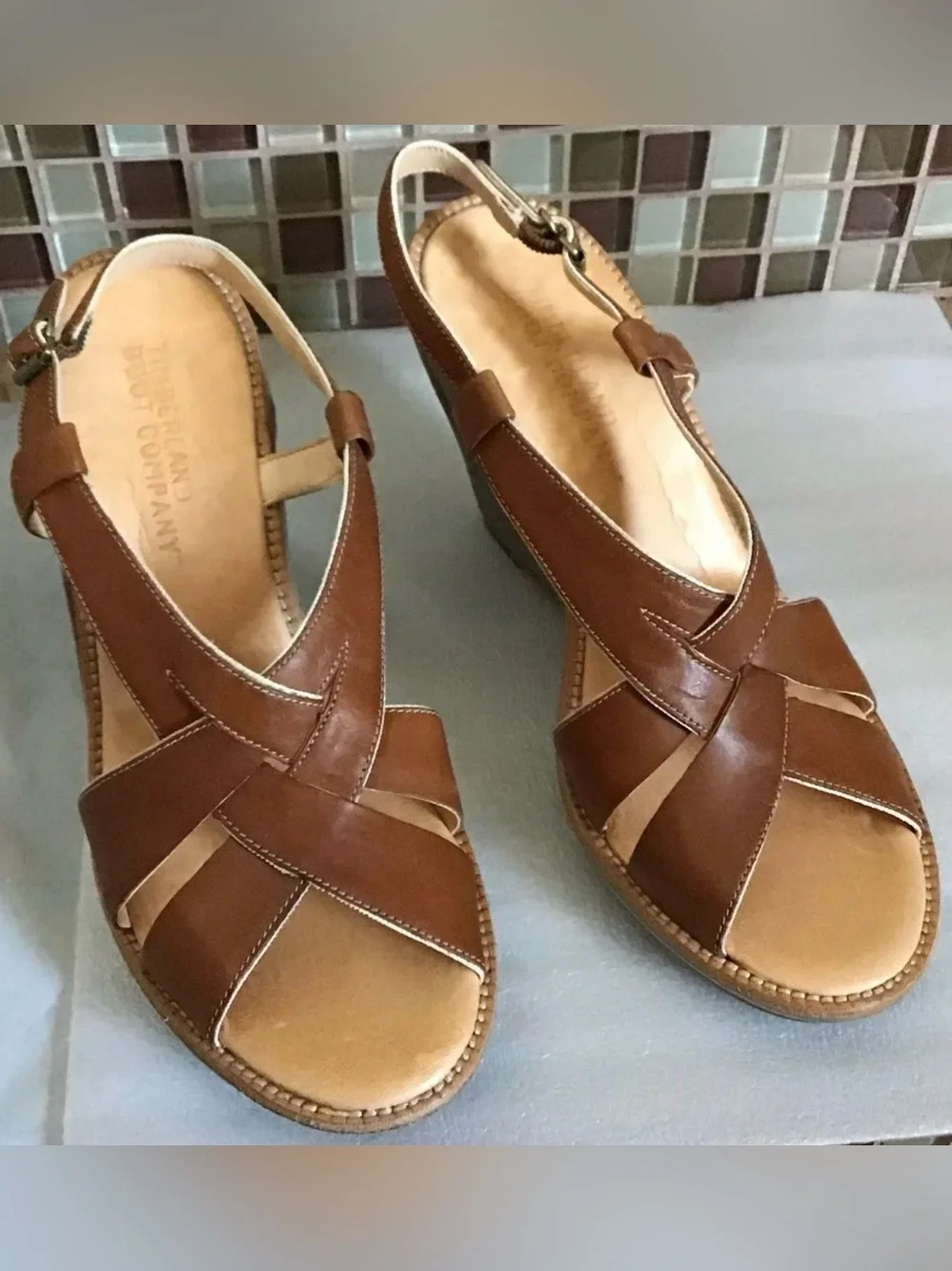 Timberland Boot Company Women's Wedge Sandal Brown/Tan Canvas Size 7M New no box
